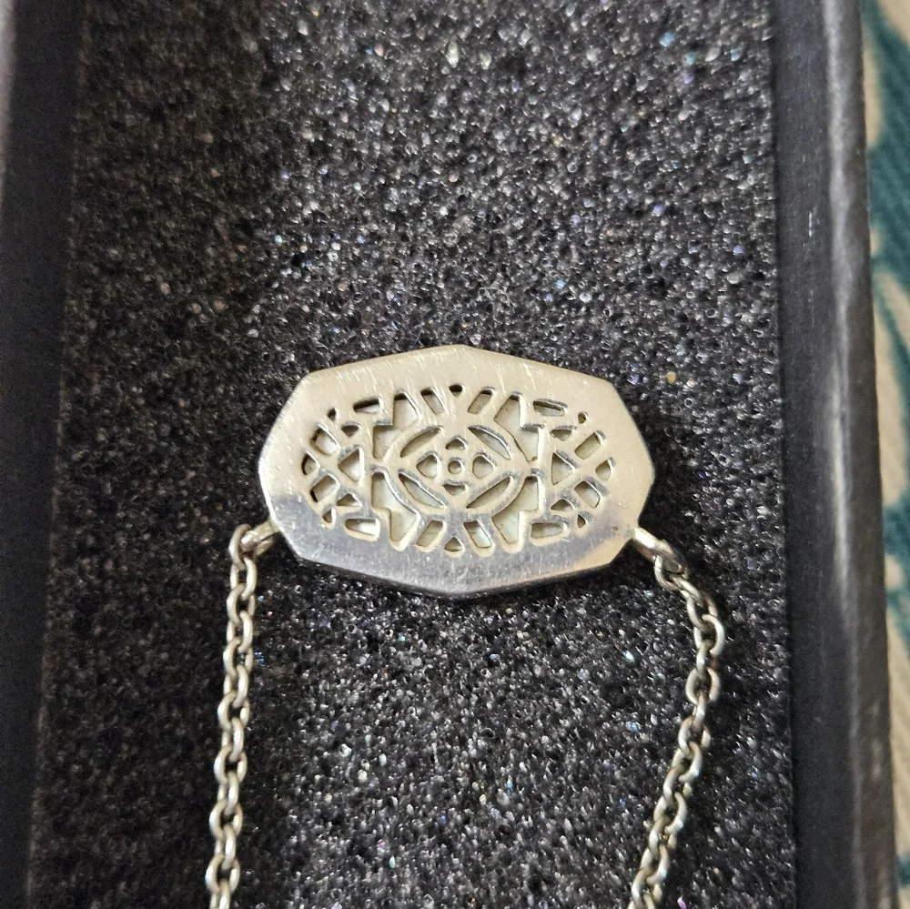 Necklace - Picture 2 of 3